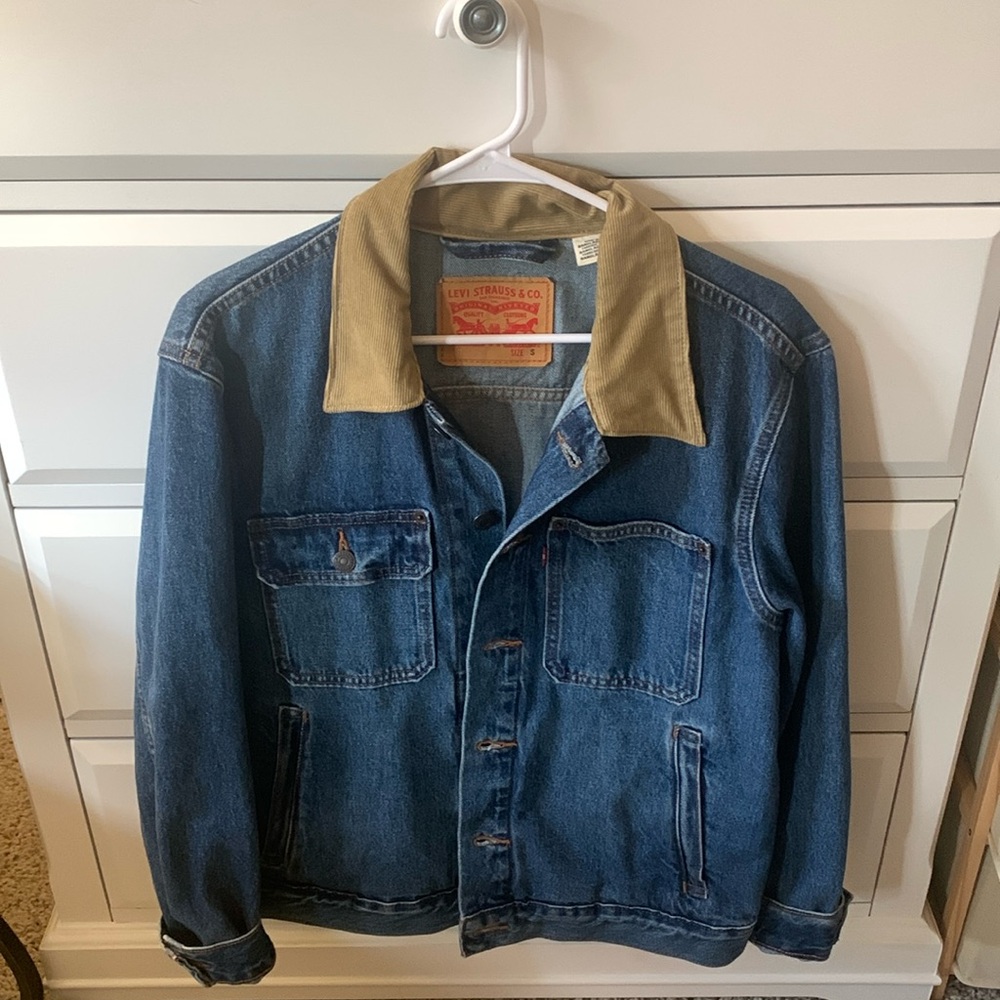 Levi’s denim jacket